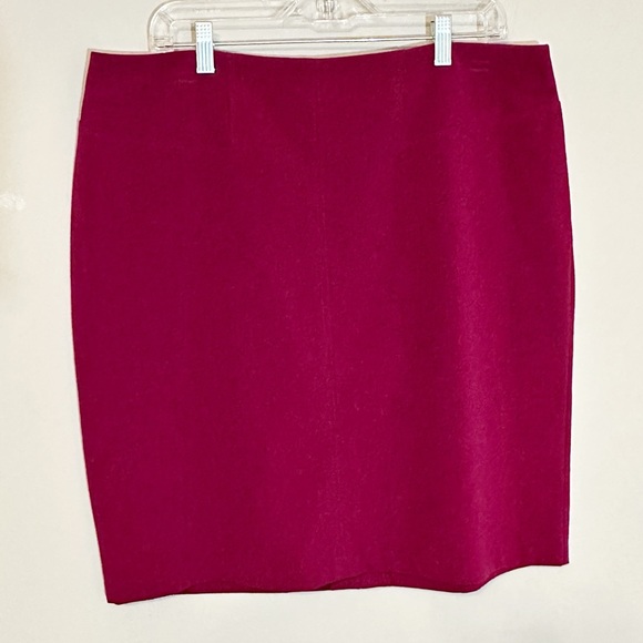 New York & Company Dresses & Skirts - NWT New York and Co (size 18) Dark Fuchsia skirt with slit